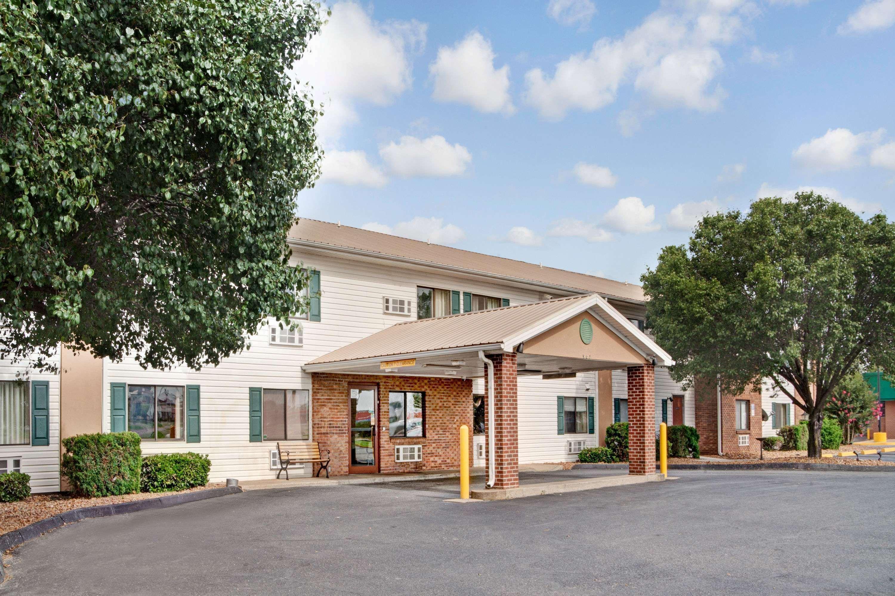 Super 8 By Wyndham West Memphis Hotel Ngoại thất bức ảnh